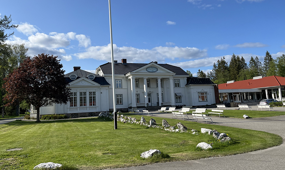 Semesterstart: Medlemstur til Hurdal verk